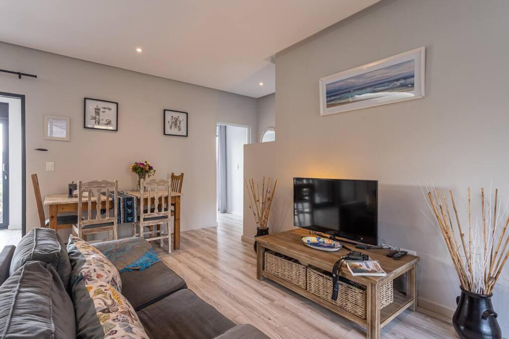 Getaway - 2 Bedroom Garden